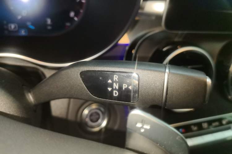 Used Mercedes-Benz C-Class 2021 C 200 L Fashion Edition Sport Version Gear Lever