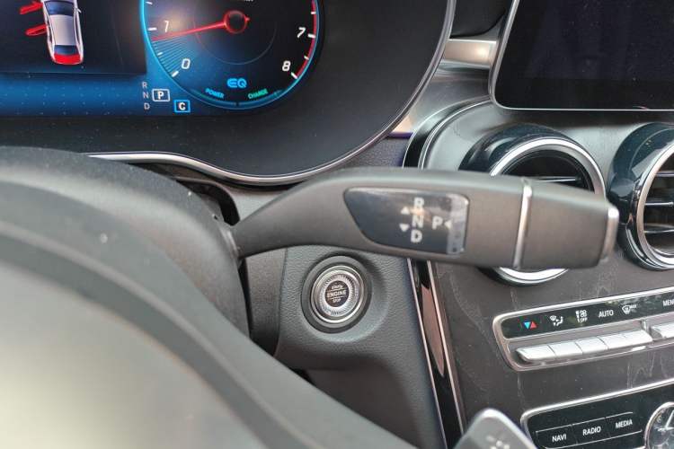 Used Mercedes-Benz C-Class 2021 C 260 L Sport Edition Star Collection Gear Lever
