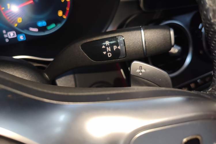 Used Mercedes-Benz C-Class 2021 C 260 L Sport Edition Star Collection Gear Lever