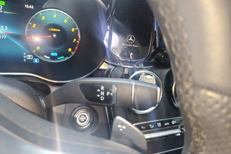 Used Mercedes-Benz C-Class 2021 C 260 L Sport Edition Star Collection Gear Lever