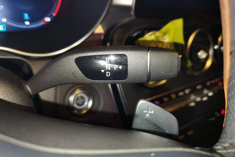 Used Mercedes-Benz C-Class 2021 C 200 L Fashion Edition Sport Version Gear Lever