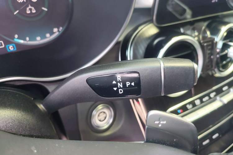 Used Mercedes-Benz C-Class 2021 C 260 L Sport Edition Gear Lever