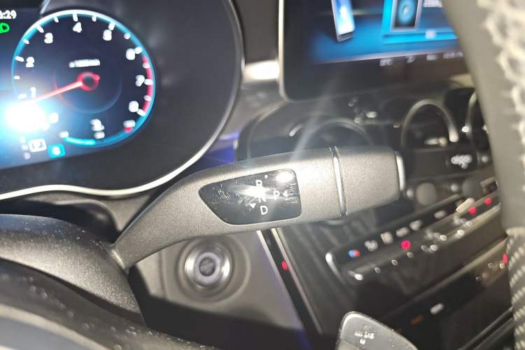 Used Mercedes-Benz C-Class 2021 C 200 L Fashion Edition Sport Version Gear Lever