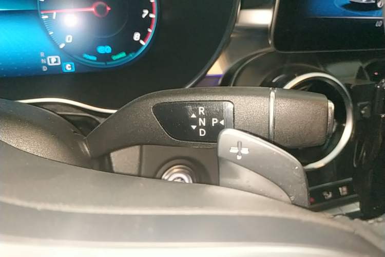 Used Mercedes-Benz C-Class 2021 C 260 L Sport Edition Gear Lever