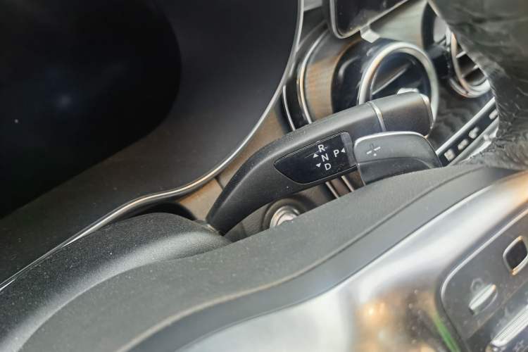 Used Mercedes-Benz C-Class 2021 C 200 L Fashion Edition Sport Version Gear Lever