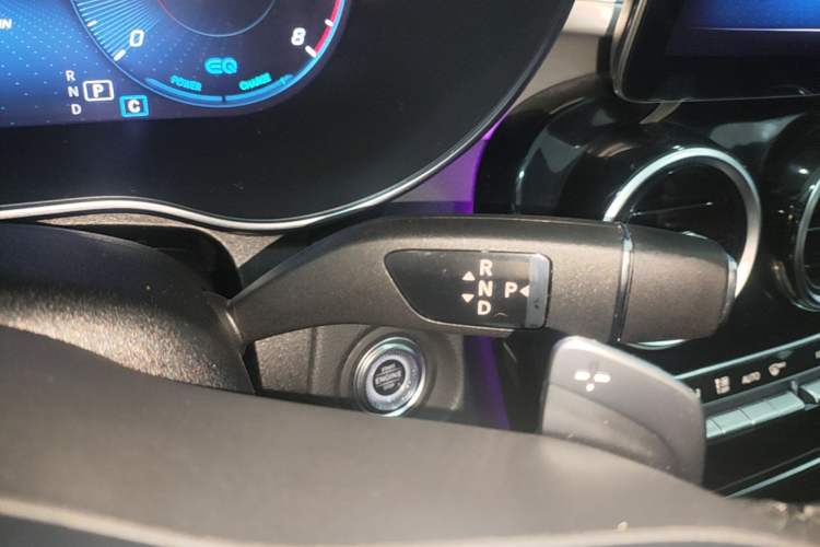Used Mercedes-Benz C-Class 2021 C 260 Star Edition Gear Lever