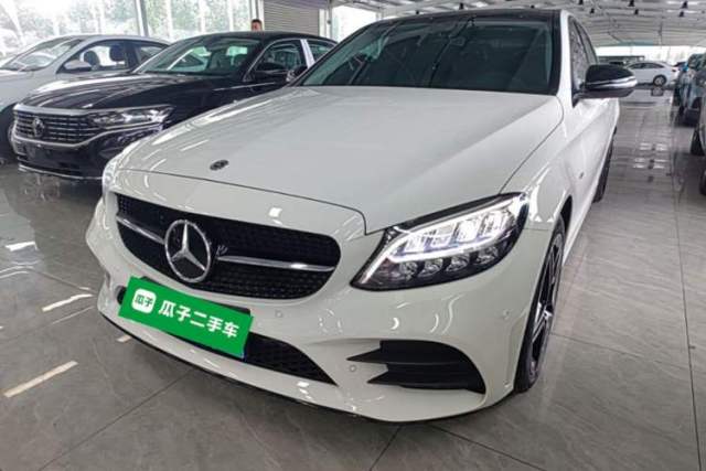 Ojetý Mercedes-Benz C-Class 2021 C 260 L Sport Edition Star Collection