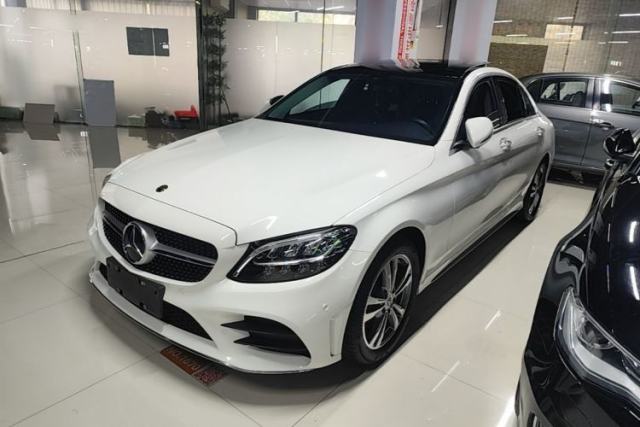 Ojetý Mercedes-Benz C-Class 2021 C 200 L Fashion Edition Sport Version