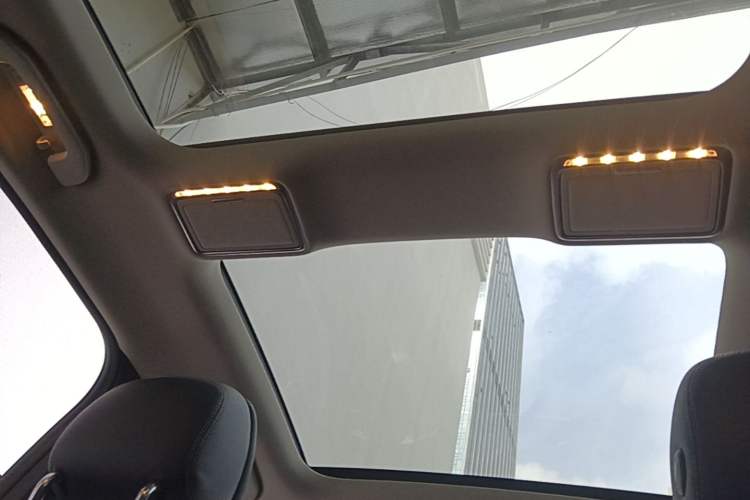 Used Mercedes-Benz C-Class 2021 C 260 L Sport Edition Star Collection Headliner