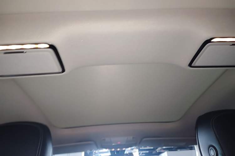Used Mercedes-Benz C-Class 2021 C 260 L Sport Edition Headliner
