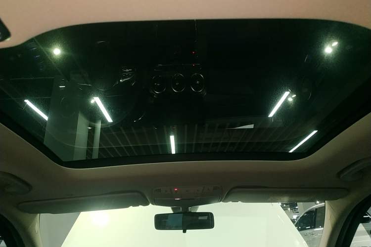 Used Mercedes-Benz C-Class 2021 C 260 L Sport Edition Star Collection Headliner