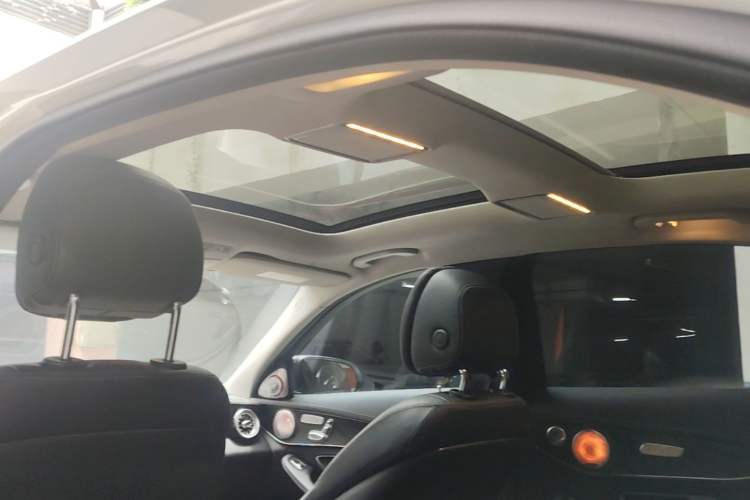 Used Mercedes-Benz C-Class 2021 C 260 L Sport Edition Star Collection Headliner