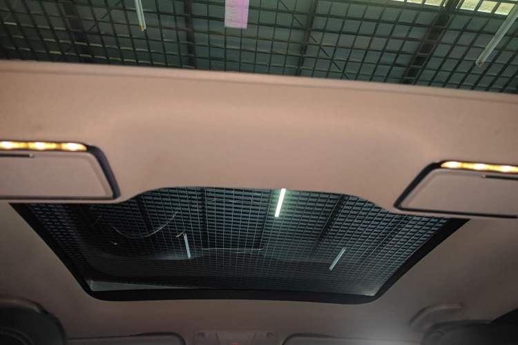 Used Mercedes-Benz C-Class 2021 C 200 L Fashion Edition Sport Version Headliner