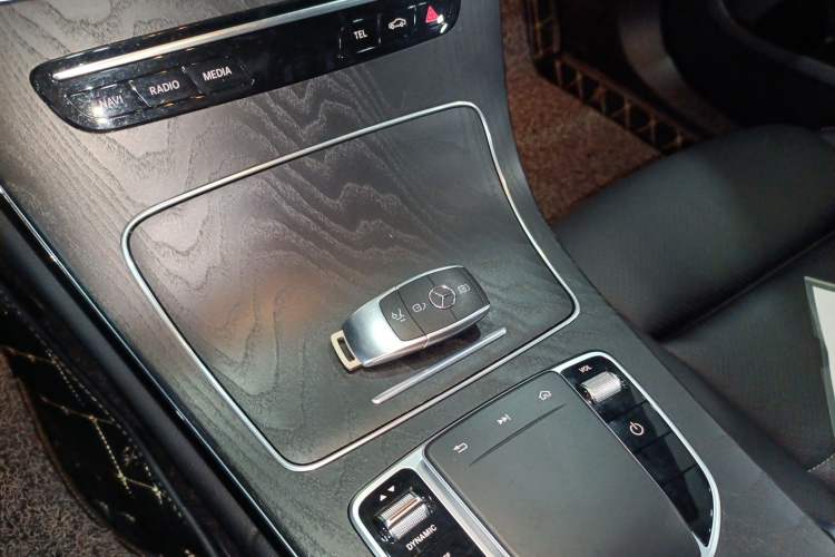 Used Mercedes-Benz C-Class 2021 C 200 L Fashion Edition Sport Version Interior 1