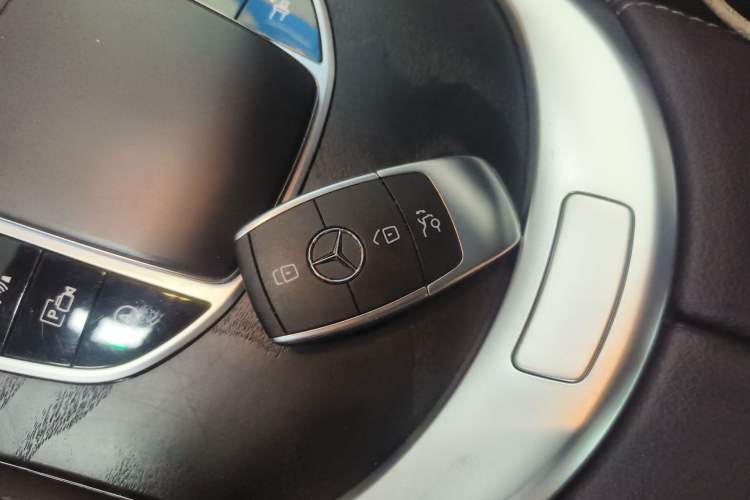 Used Mercedes-Benz C-Class 2021 C 260 Coupe Interior 1