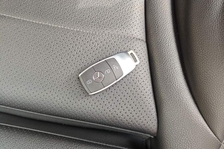 Used Mercedes-Benz C-Class 2021 C 200 L Fashion Edition Sport Version Interior 1