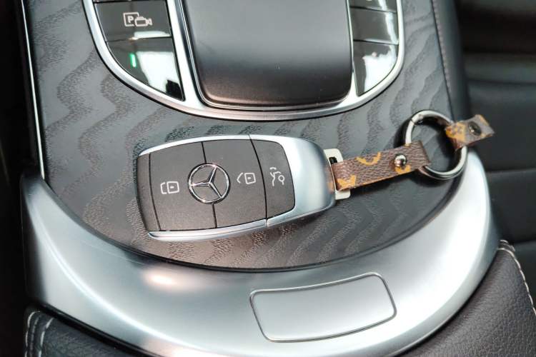 Used Mercedes-Benz C-Class 2021 C 260 Coupe Interior 1