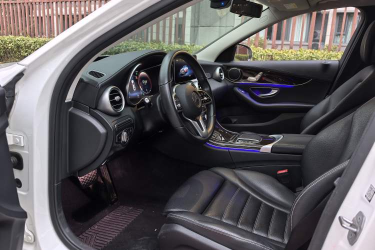Used Mercedes-Benz C-Class 2021 C 200 L Fashion Model Interior 1