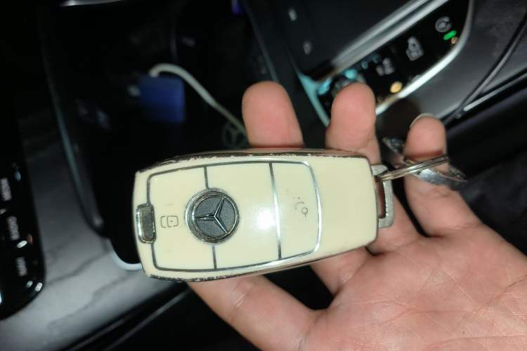 Used Mercedes-Benz C-Class 2021 C 260 L Interior 1