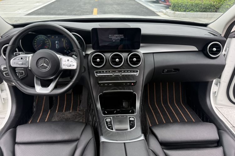 Used Mercedes-Benz C-Class 2021 C 200 L Fashion Edition Sport Version Interior 2