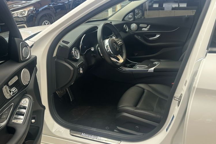 Used Mercedes-Benz C-Class 2021 C 260 L Sport Edition Star Collection Interior 3