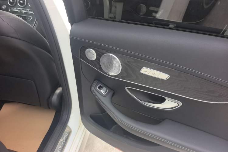 Used Mercedes-Benz C-Class 2021 C 260 L Sport Edition Star Collection Interior 3