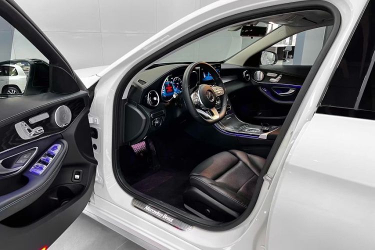 Used Mercedes-Benz C-Class 2021 C 260 L Sport Edition Star Collection Interior 3