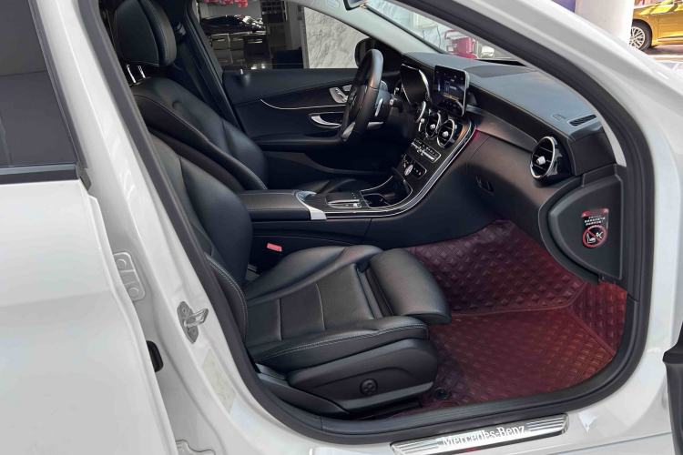 Used Mercedes-Benz C-Class 2021 C 260 L Sport Edition Star Collection Interior 3