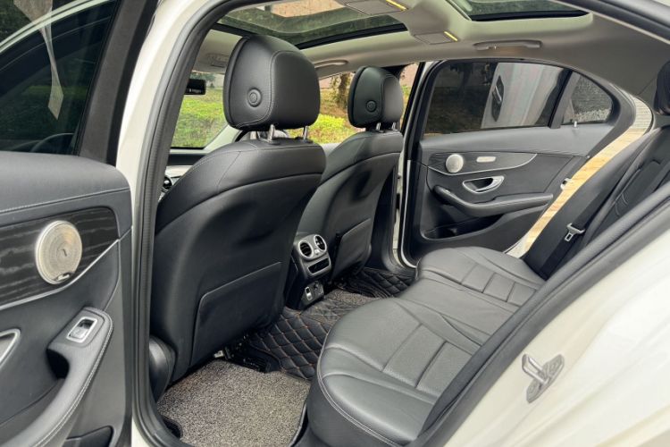 Used Mercedes-Benz C-Class 2021 C 200 L Fashion Edition Sport Version Interior 3