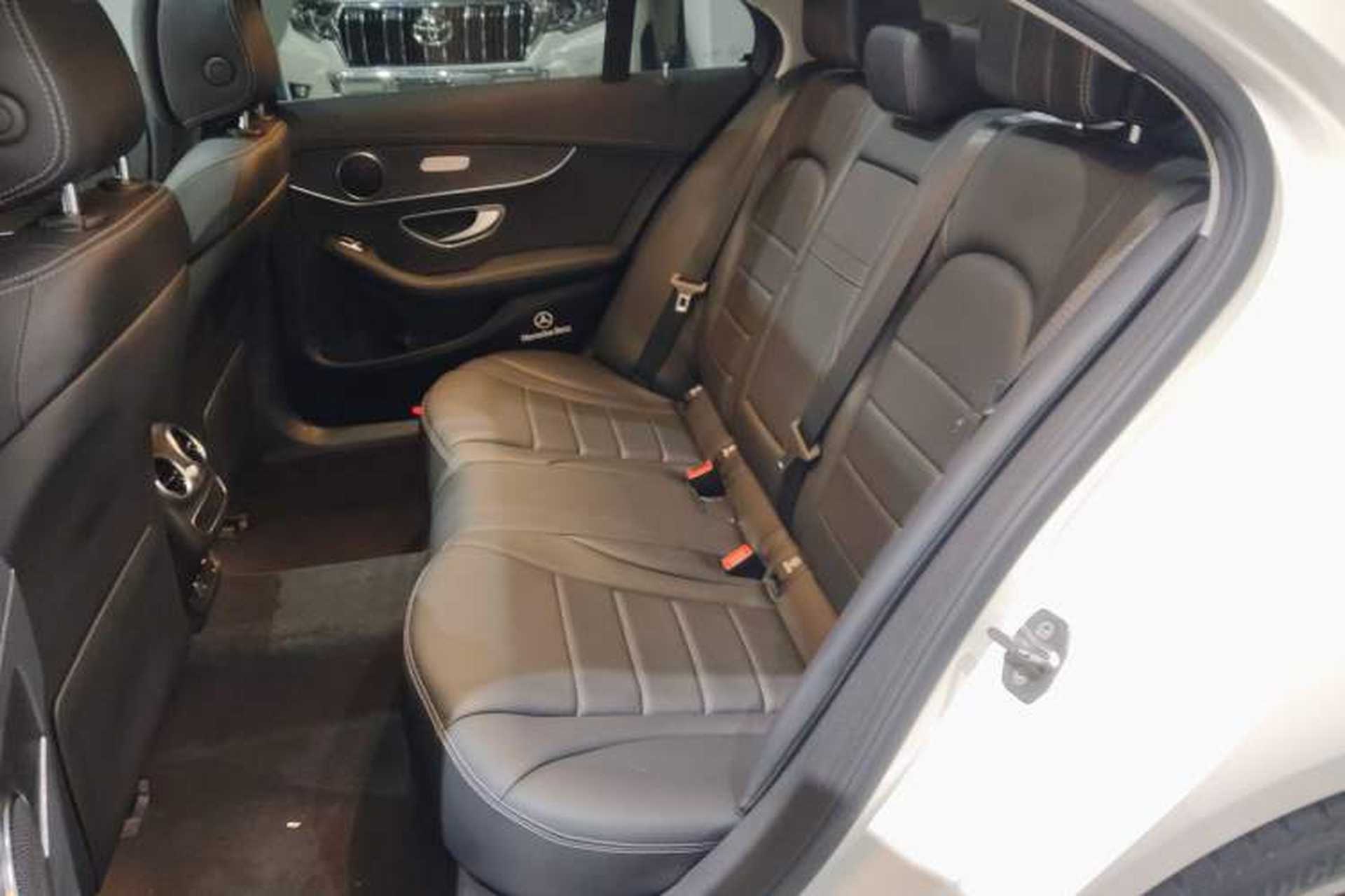 Used Mercedes-Benz C-Class 2021 C 200 L Fashion Edition Sport Version Interior 4