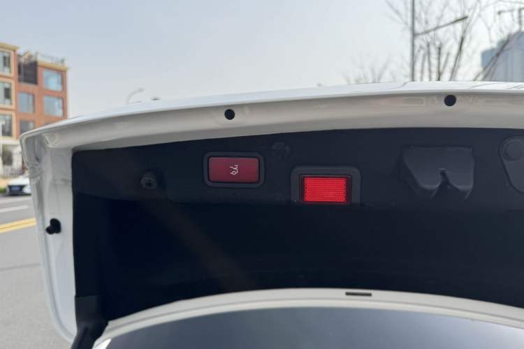 Used Mercedes-Benz C-Class 2021 C 260 Star Edition Interior 4