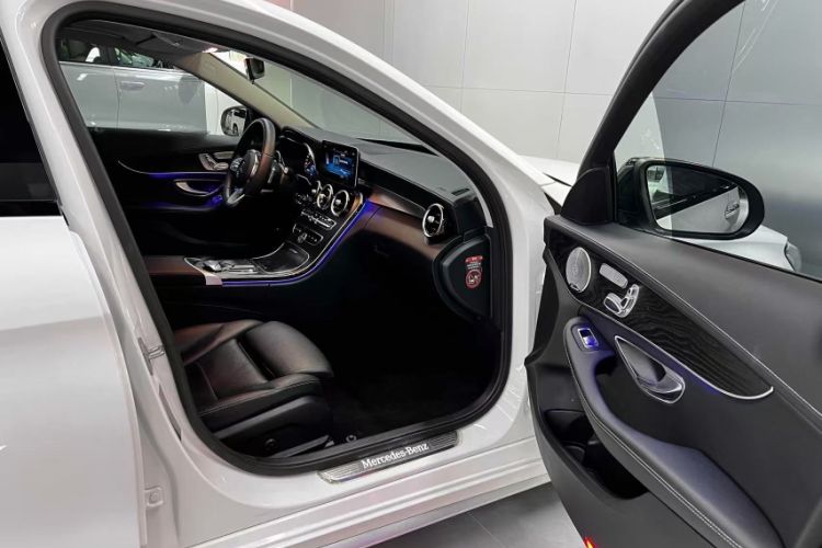 Used Mercedes-Benz C-Class 2021 C 260 L Sport Edition Star Collection Interior 4