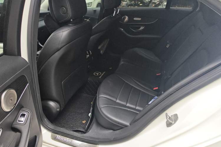 Used Mercedes-Benz C-Class 2021 C 200 L Fashion Edition Sport Version Interior 4