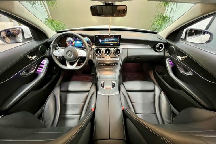 Used Mercedes-Benz C-Class 2021 C 200 L Fashion Edition Sport Version Interior 4