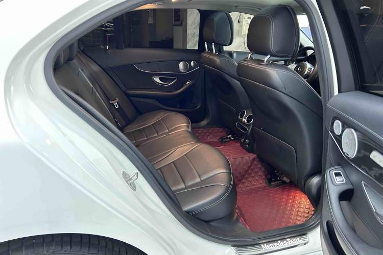 Used Mercedes-Benz C-Class 2021 C 260 L Sport Edition Star Collection Interior 4