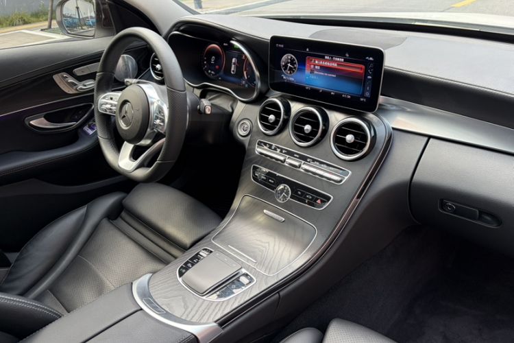 Used Mercedes-Benz C-Class 2021 C 260 L Sport Edition Star Collection Interior 5