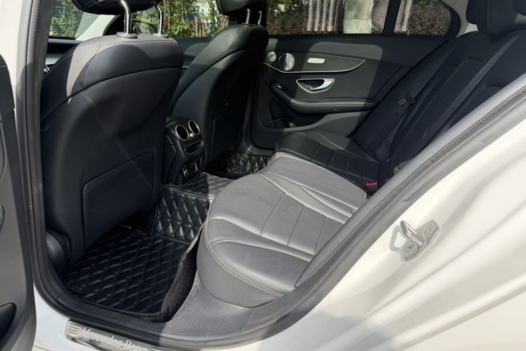 Used Mercedes-Benz C-Class 2021 C 260 L Sport Edition Star Collection Interior 6