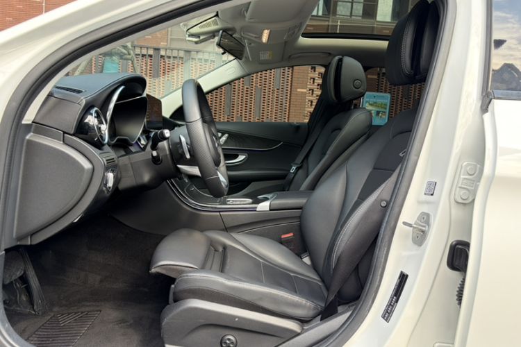 Used Mercedes-Benz C-Class 2021 C 260 L Sport Edition Star Collection Interior 7