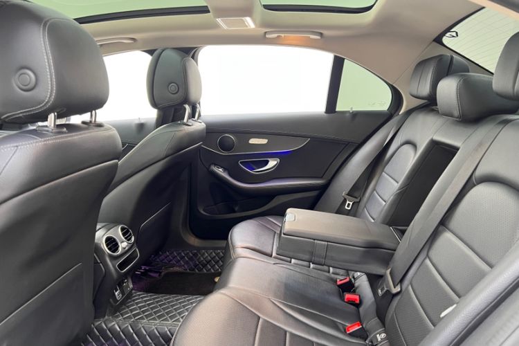 Used Mercedes-Benz C-Class 2021 C 200 L Fashion Edition Sport Version Interior 7
