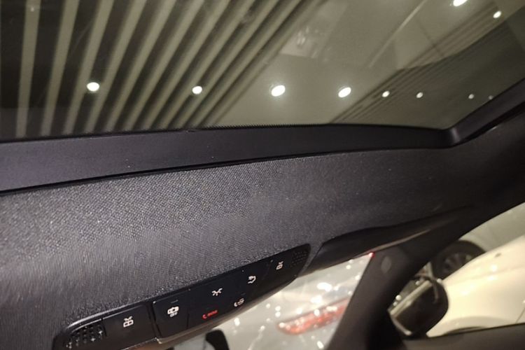 Used Mercedes-Benz C-Class 2021 C 260 Coupe Interior 8