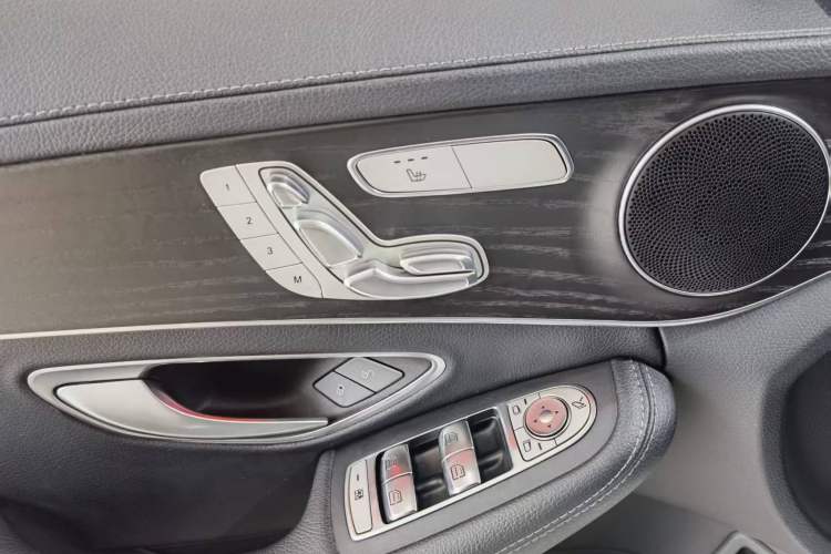 Used Mercedes-Benz C-Class 2021 C 260 L Sport Edition Interior 8