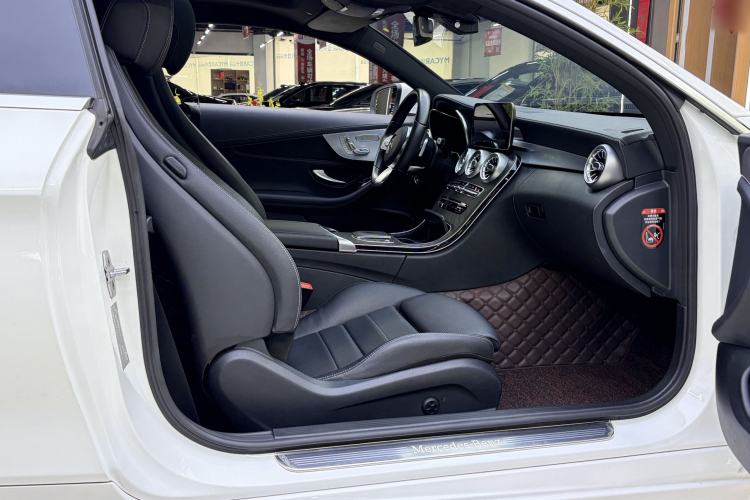 Used Mercedes-Benz C-Class 2021 C 260 Coupe Interior 8