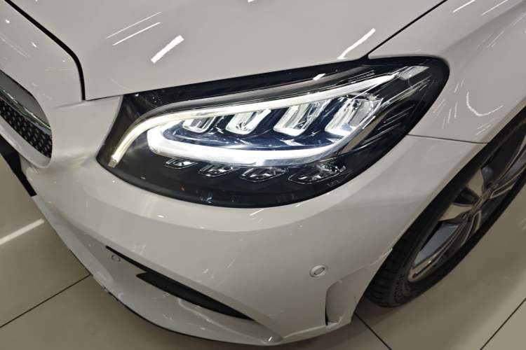 Used Mercedes-Benz C-Class 2021 C 200 L Fashion Edition Sport Version Left Front Headlight