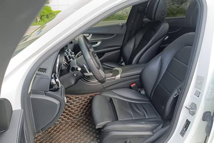 Used Mercedes-Benz C-Class 2021 C 260 L Sport Edition Star Collection Left Front Seat