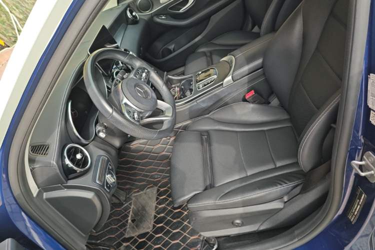 Used Mercedes-Benz C-Class 2021 C 200 L Fashion Edition Sport Version Left Front Seat