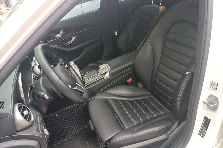 Used Mercedes-Benz C-Class 2021 C 200 L Fashion Model Left Front Seat