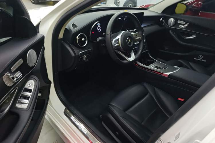 Used Mercedes-Benz C-Class 2021 C 260 L Sport Edition Star Collection Left Front Seat