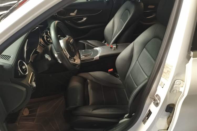 Used Mercedes-Benz C-Class 2021 C 200 L Fashion Edition Sport Version Left Front Seat