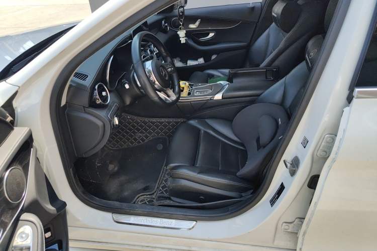 Used Mercedes-Benz C-Class 2021 C 200 L Fashion Edition Sport Version Left Front Seat