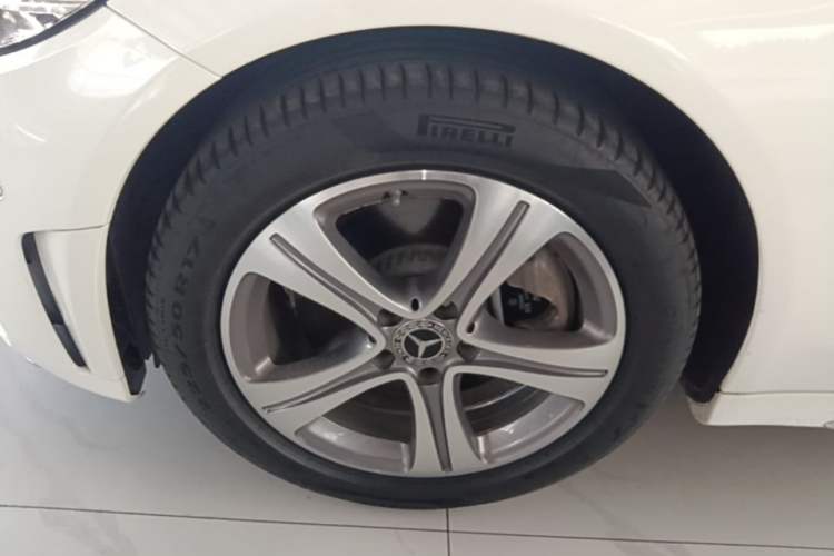 Used Mercedes-Benz C-Class 2021 C 260 L Sport Edition Left Front Wheel Hub